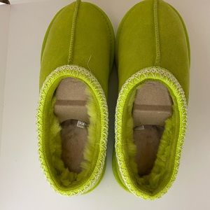 UGG Tasman Woman’s Size 8 Key lime
